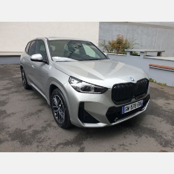 ./photos/IX 1.jpg?refresh=1761675286